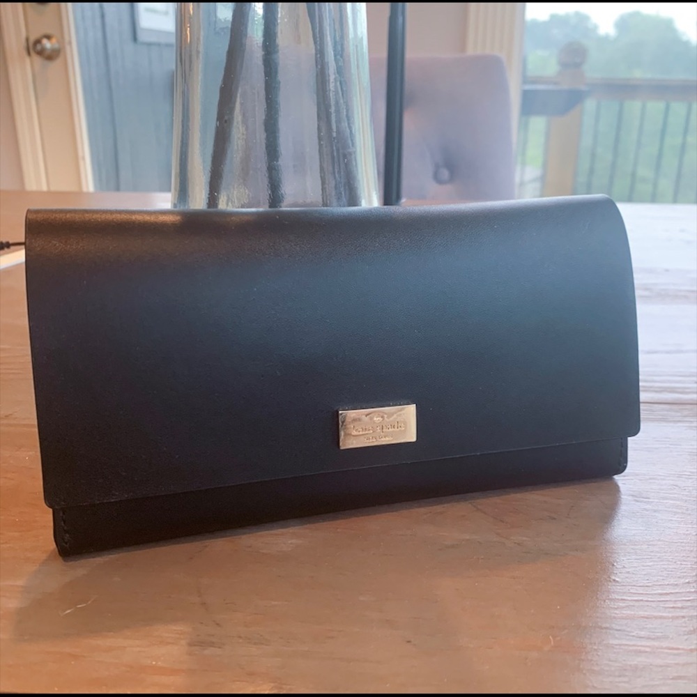 Black Kate Spade Clutch ♠️